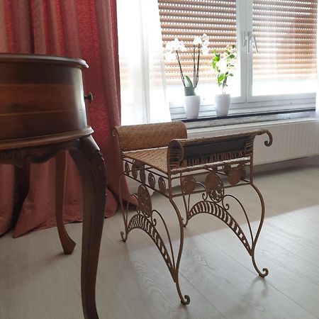 Zimmer Mit Charme Sonne Нюрнберг Экстерьер фото